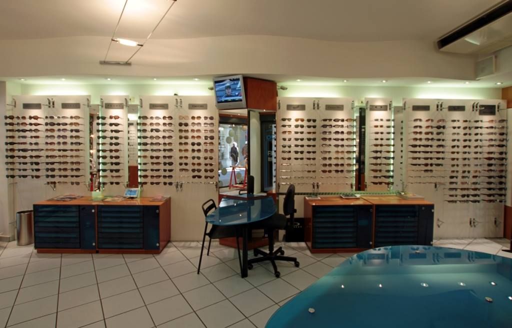 Ottica Cottinelli Lugano - grande selezione di occhiali da sole